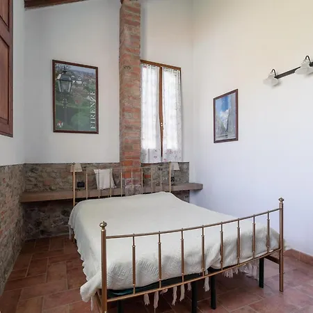 Flat With Swimming Pool Apartment