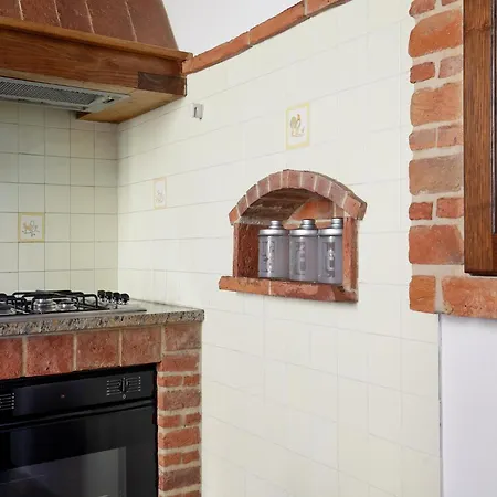 With Swimming Pool * Peccioli