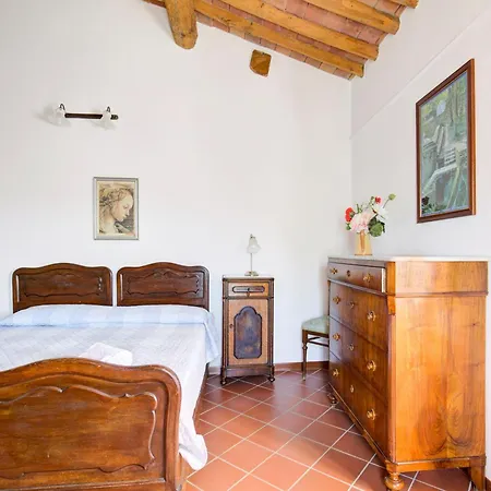 With Swimming Pool * Peccioli